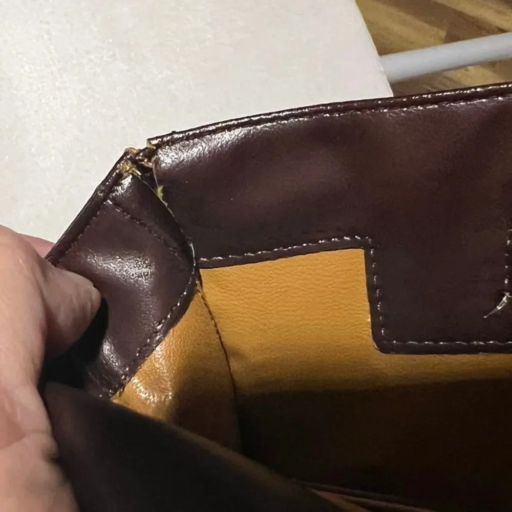 Vintage 1982 Lou Taylor wristlet envelope clutch and built in oval mirror. Brown